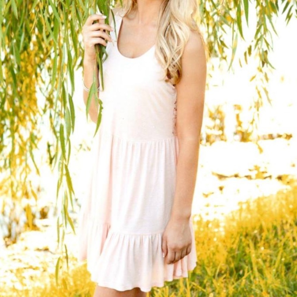 PALE PINK SUMMER DRESS